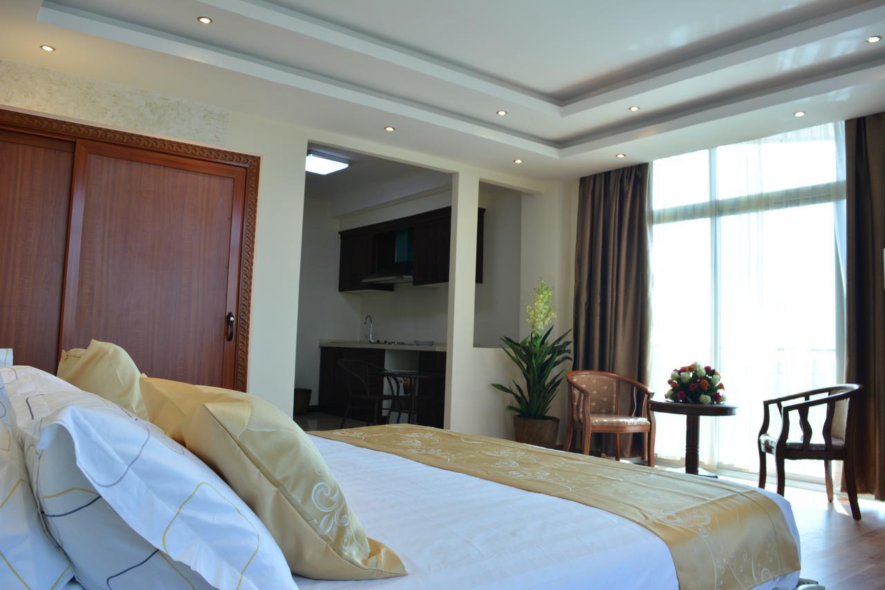 Impress Hotel Addis Abeba Esterno foto