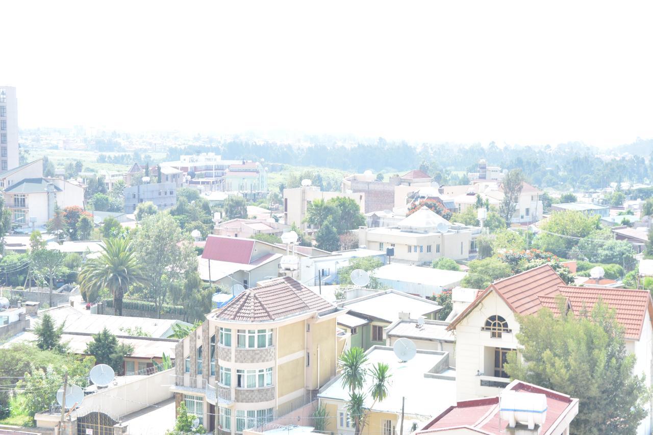 Impress Hotel Addis Abeba Esterno foto