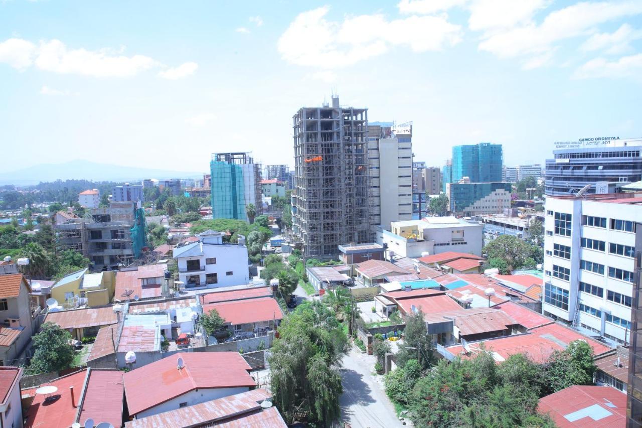 Impress Hotel Addis Abeba Esterno foto