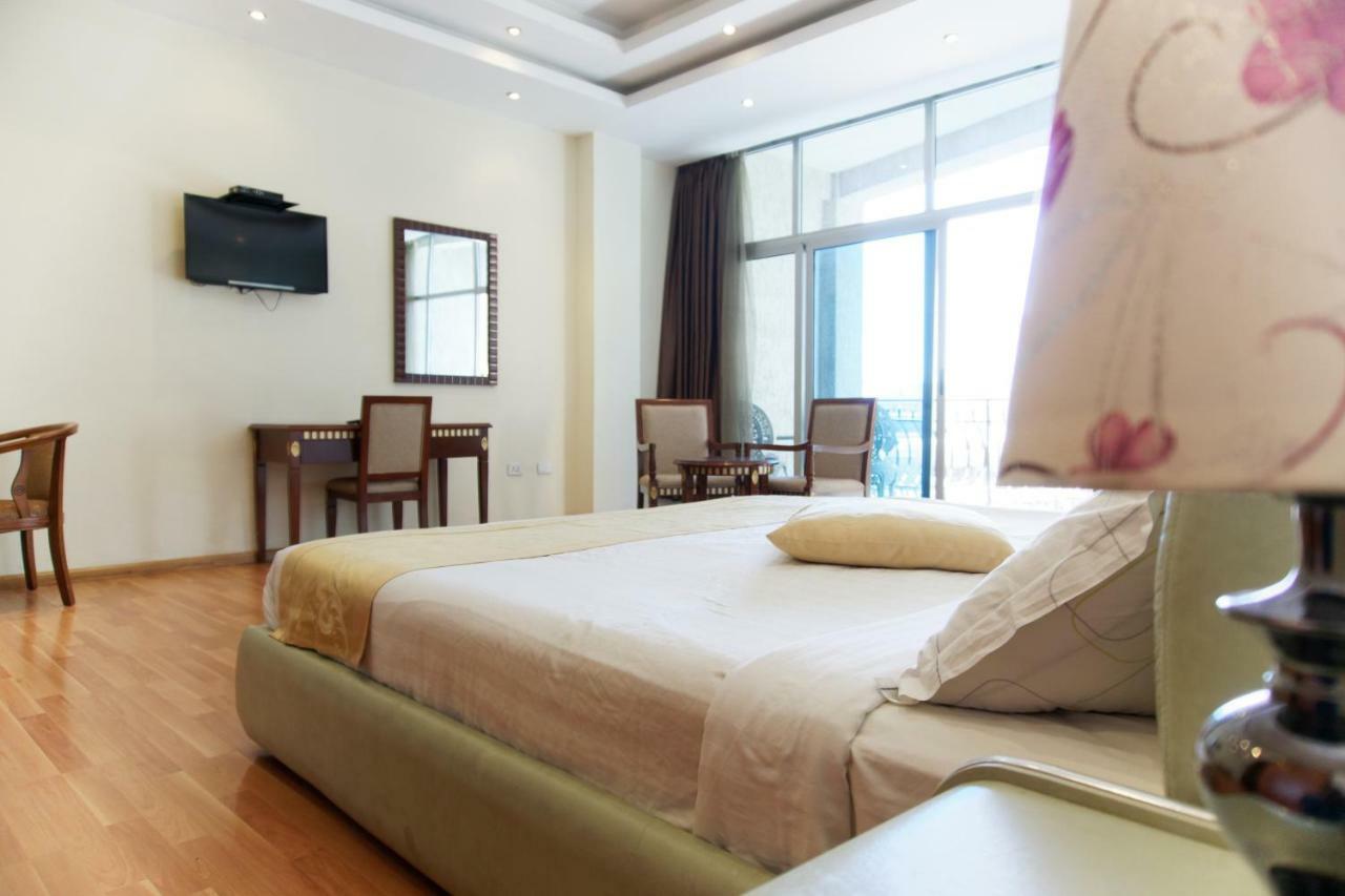 Impress Hotel Addis Abeba Esterno foto